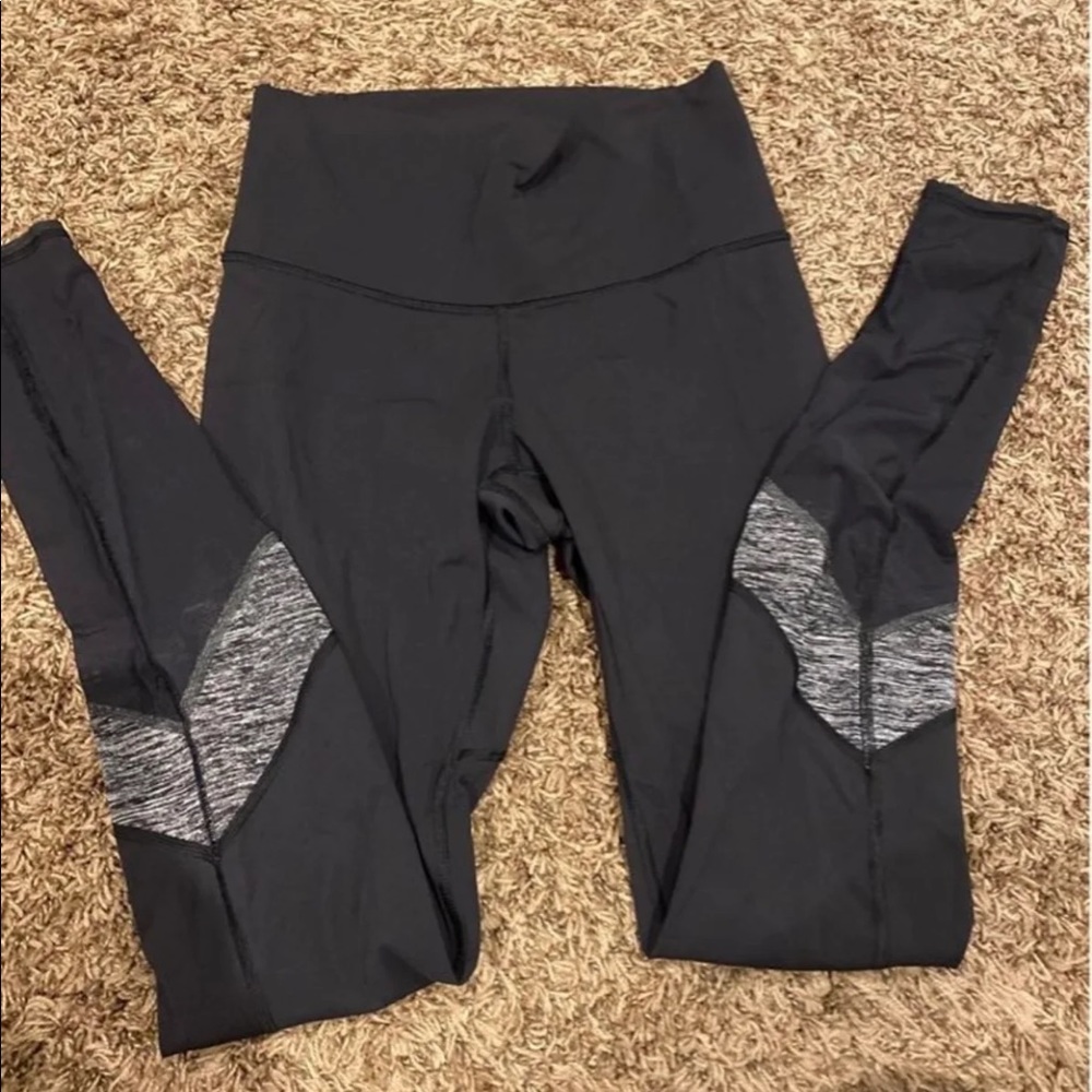 Lululemon black leggings size 6